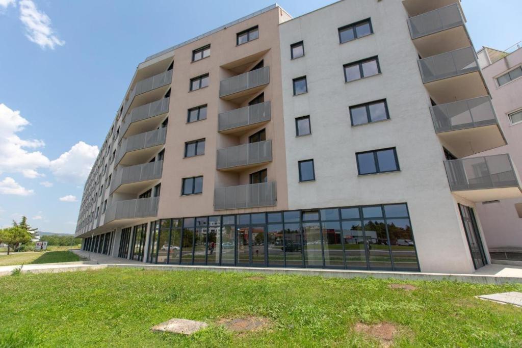 Burin Apartment Koper Luaran gambar